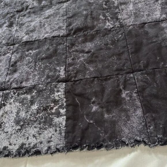 NWOT Handmade, distressed black and white polka dot baby rag quilt - Picture 8 of 9